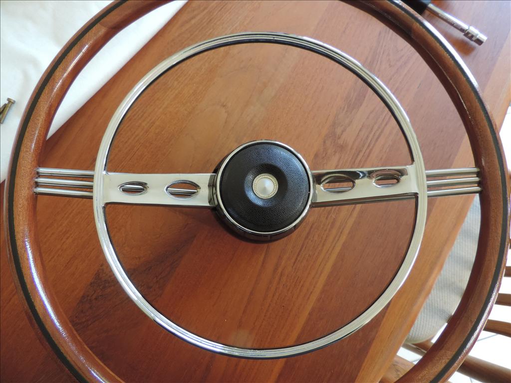 Refurbished Alpine / Tiger Wooden Steering Wheel